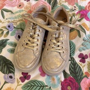 Gold Metallic Hey Girl Corkys